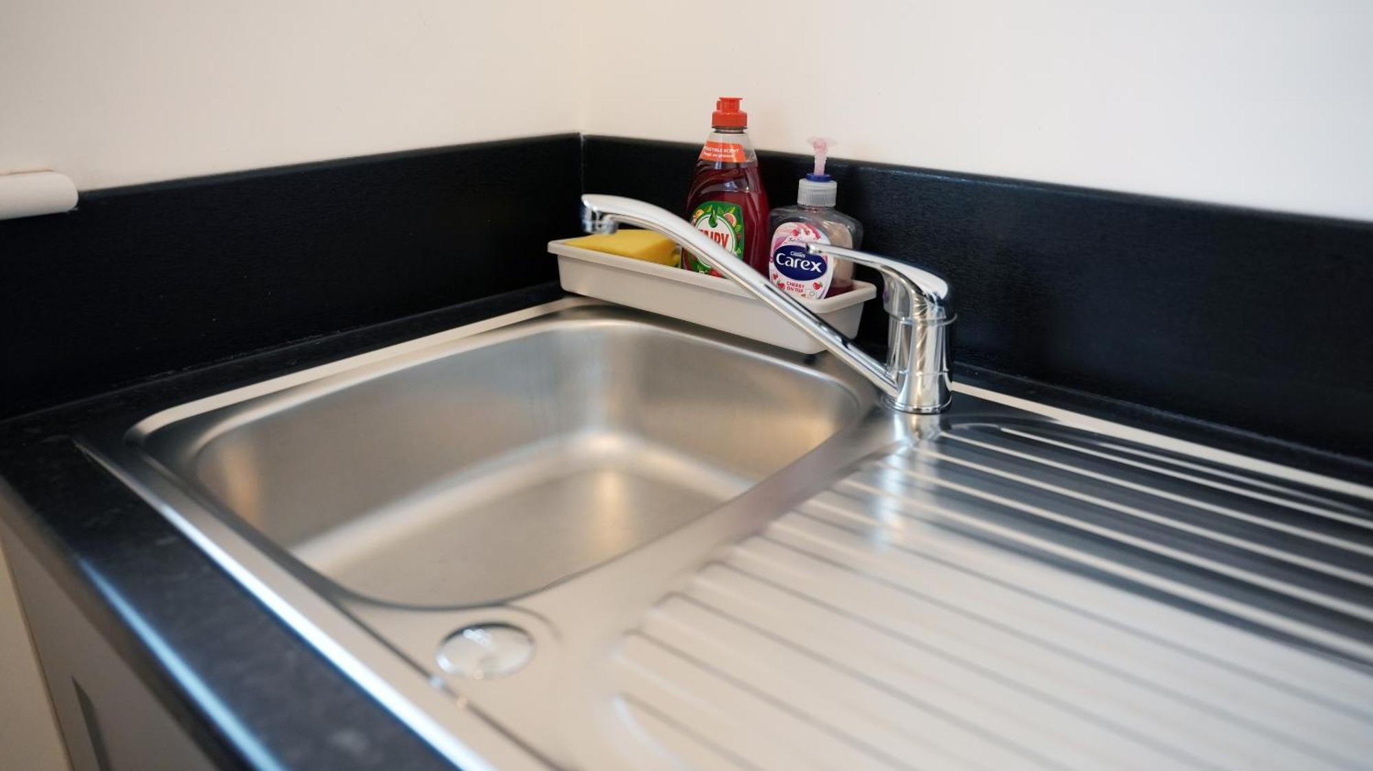 Centre House, Parking With Ev, Free Wifi, Netflix Apartment
